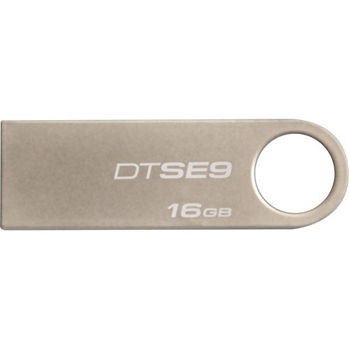 Kingston - DataTraveler SE9 16GB USB Flash Drive - Silver
