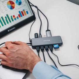 Verbatim USB-C Pro 14-Port Hub