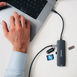 Verbatim USB-C Pro 8-Port Hub