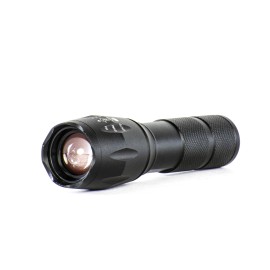 Dorcy 200-Lumen Ultra Hd Aluminum Led Rechargeable Flashlight With Power Bank